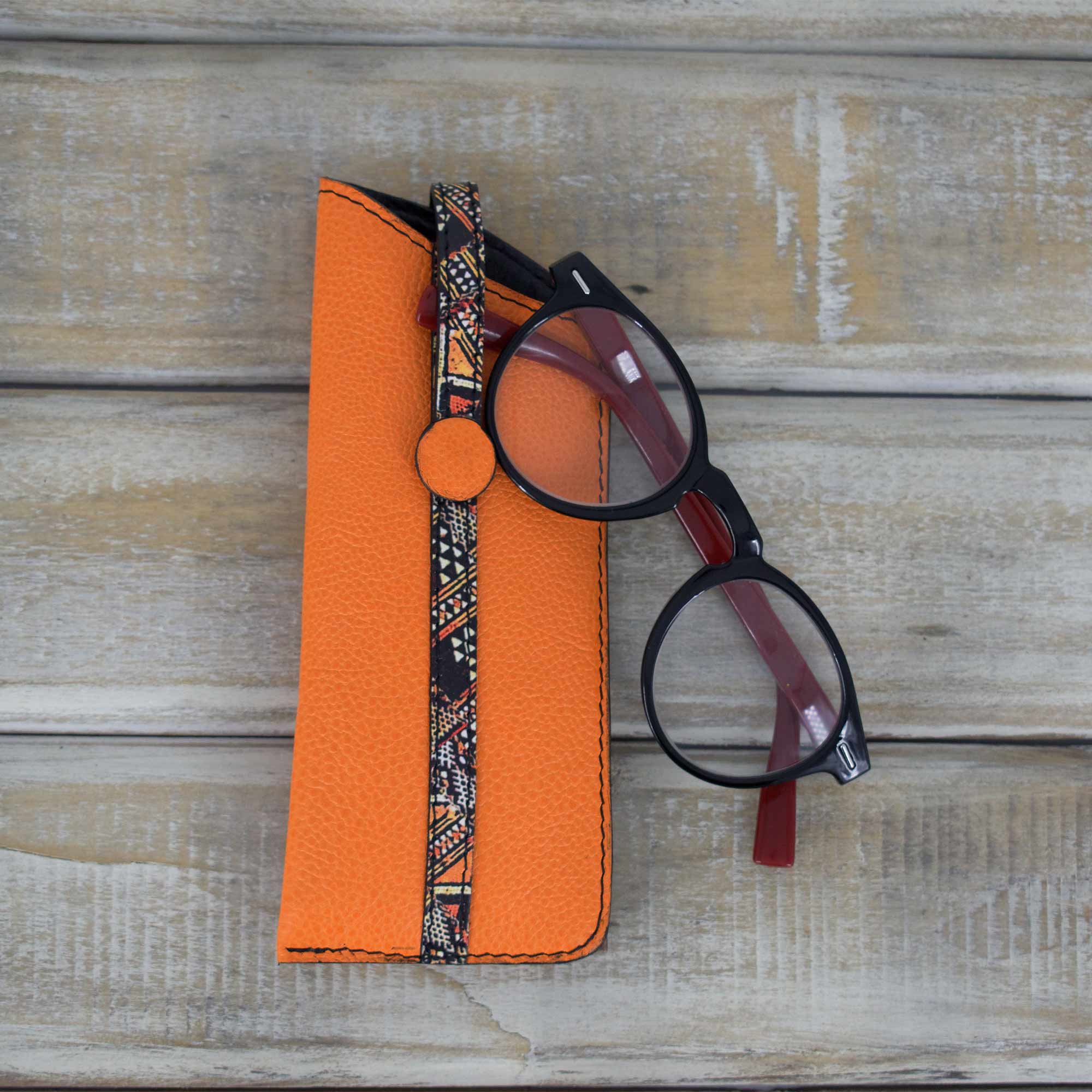 etui-a-lunettes-orange-grain-et-inca-avec-lunettes Étui à lunettes orange grain et inca avec lunettes