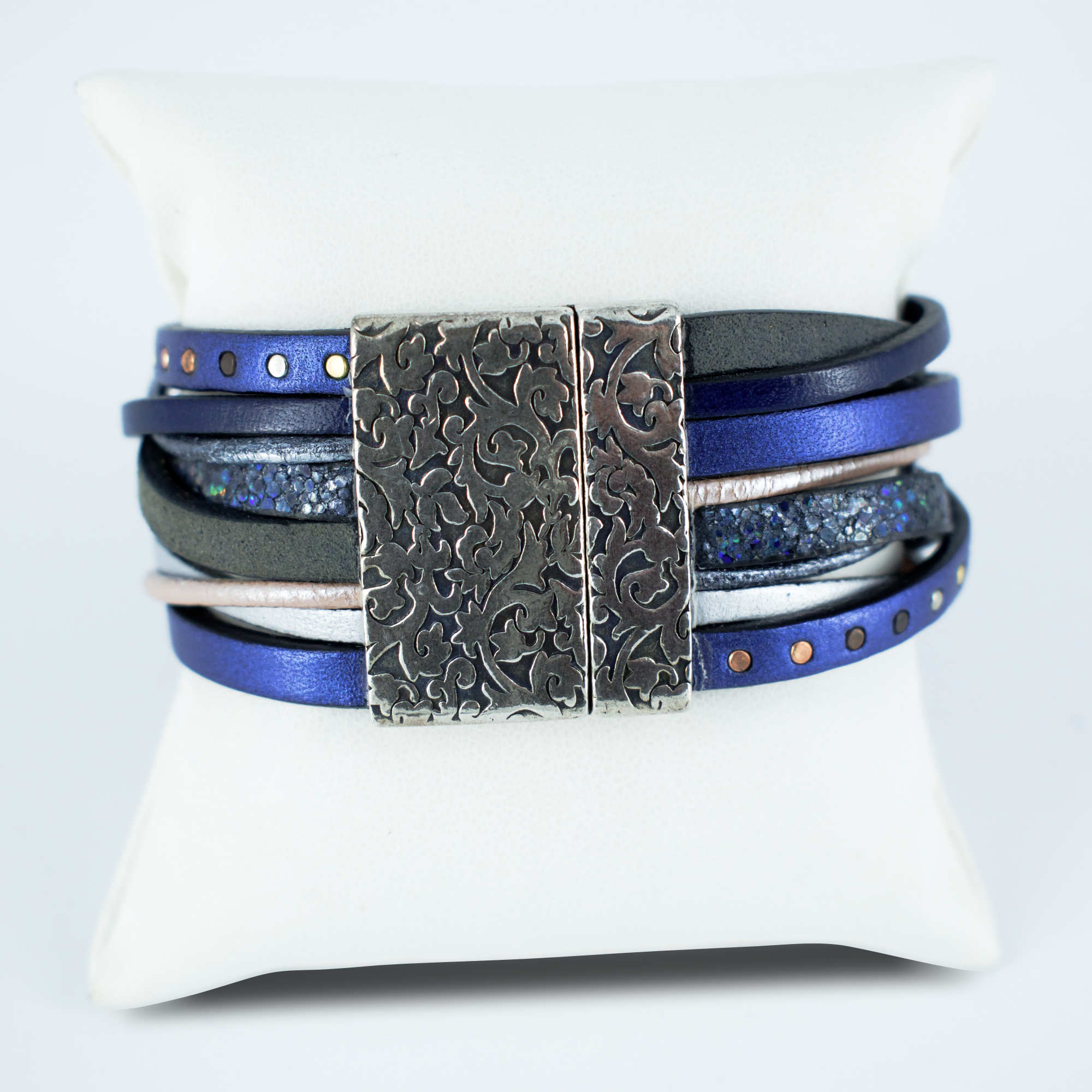 bracelet cuir entrelas bleu irise boucle