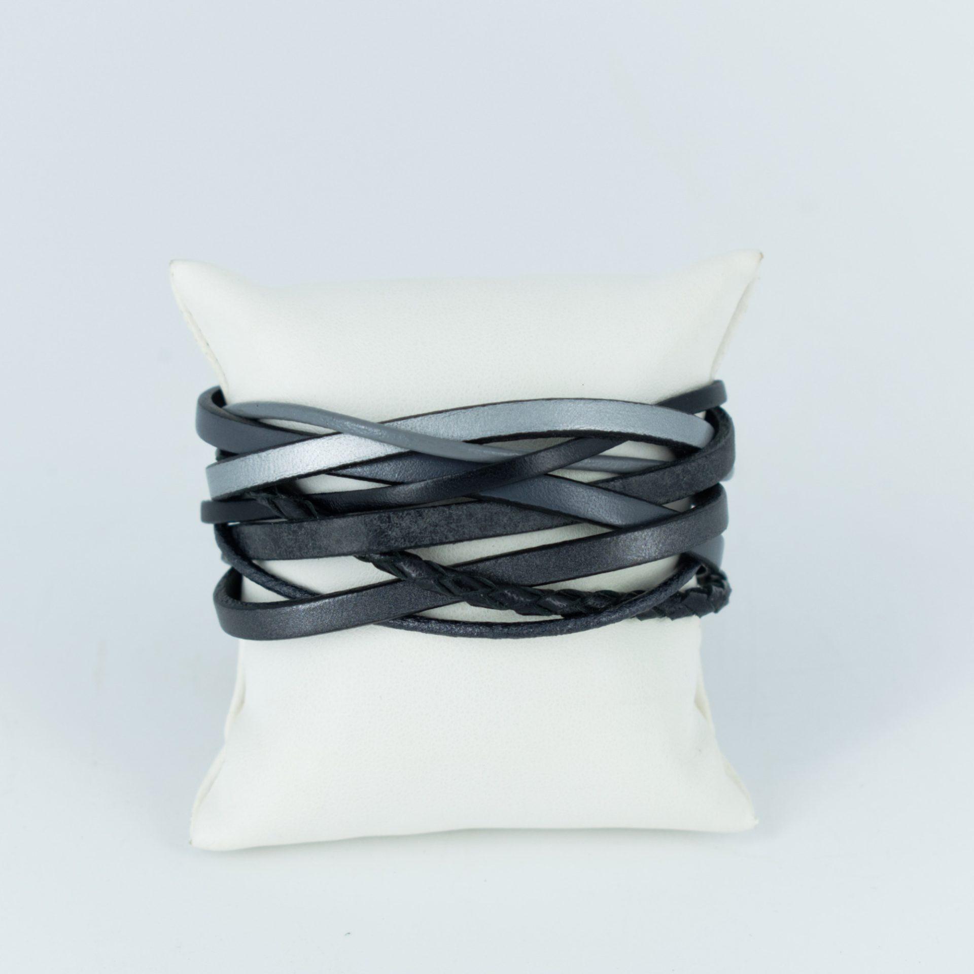 Bracelet cuir entrelas gris irisé