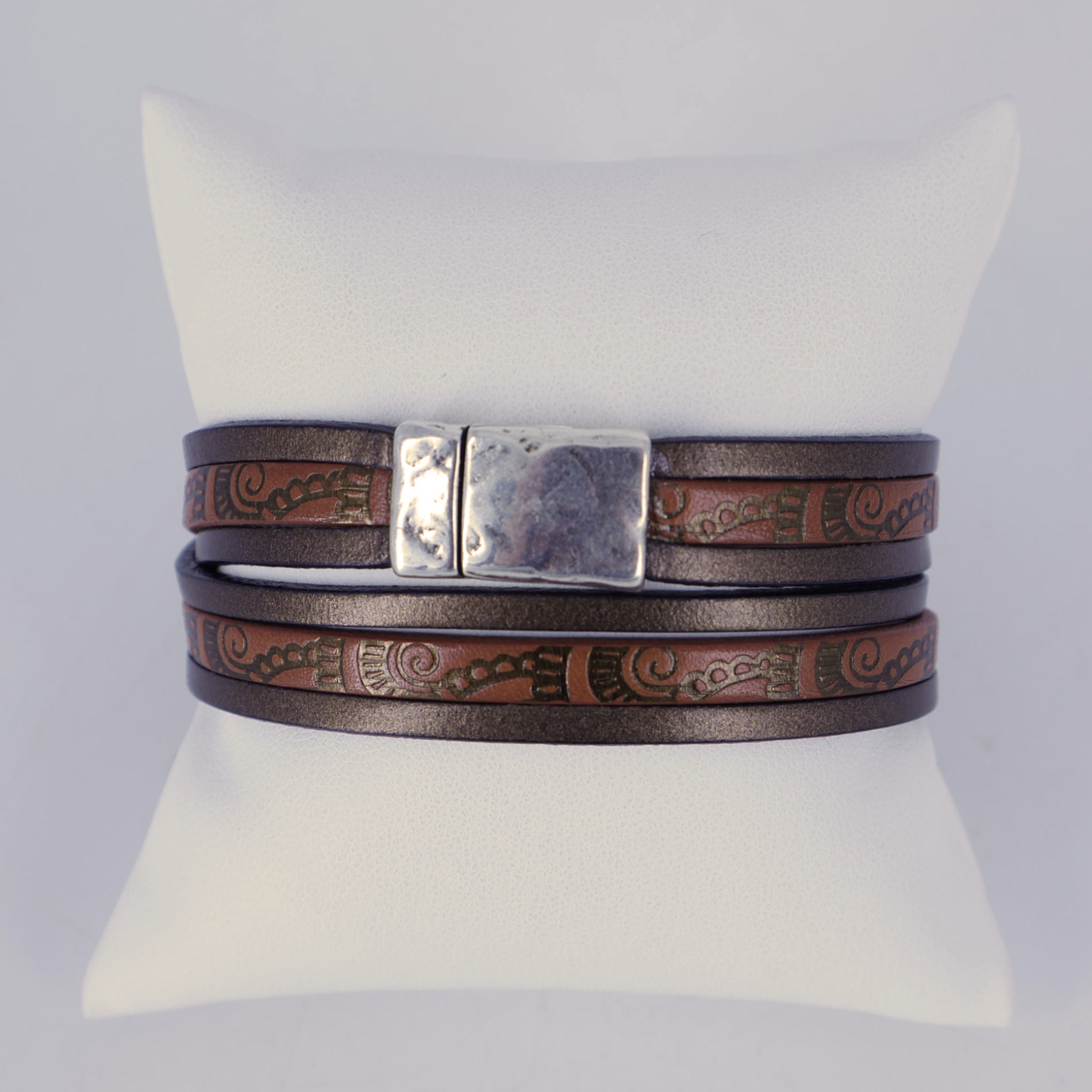 Bracelet cuir 2 tours baroque marron vieil or avec fermoir