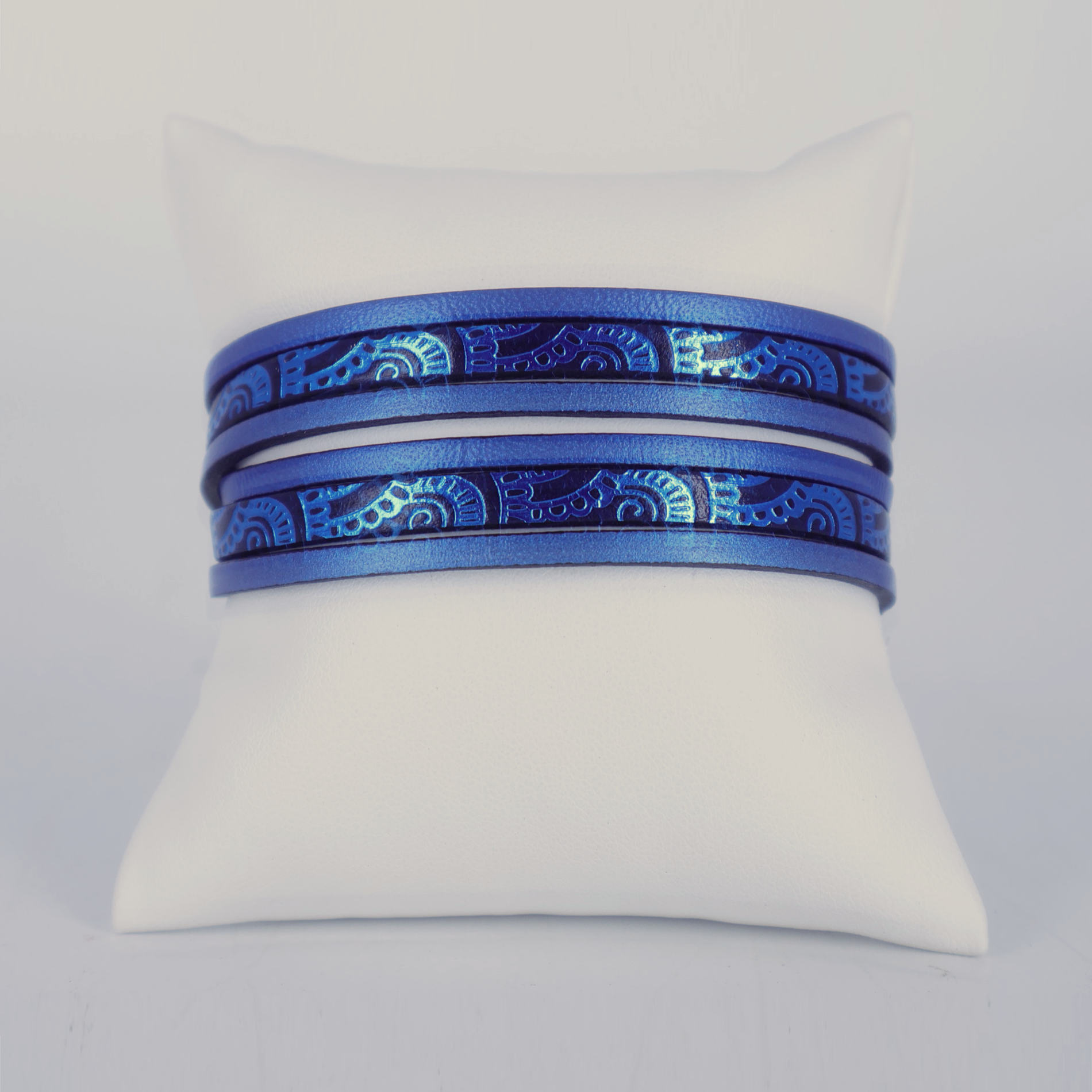 Bracelet cuir 2 tours bleu irisé électrique