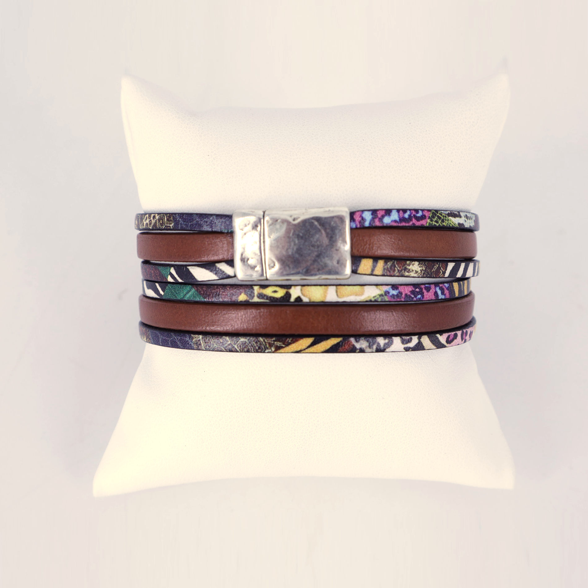 Bracelet cuir 3 tours jungle marron clair avec fermoir